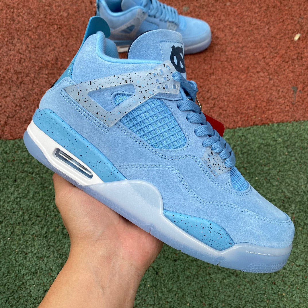 Air Jordan 4 Retro UNC