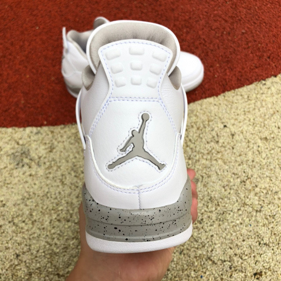 Air Jordan 4 Retro "White Oreo"