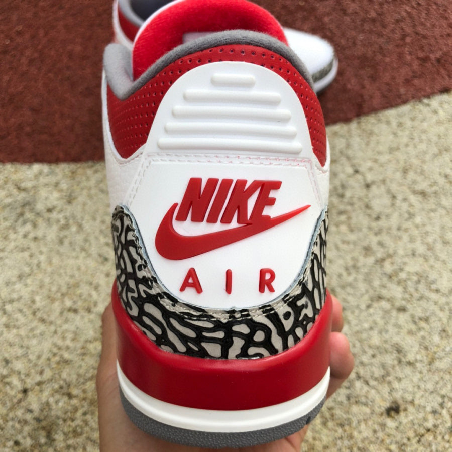 Jordan Air Jordan 3 Retro OG "Fire Red 2022"