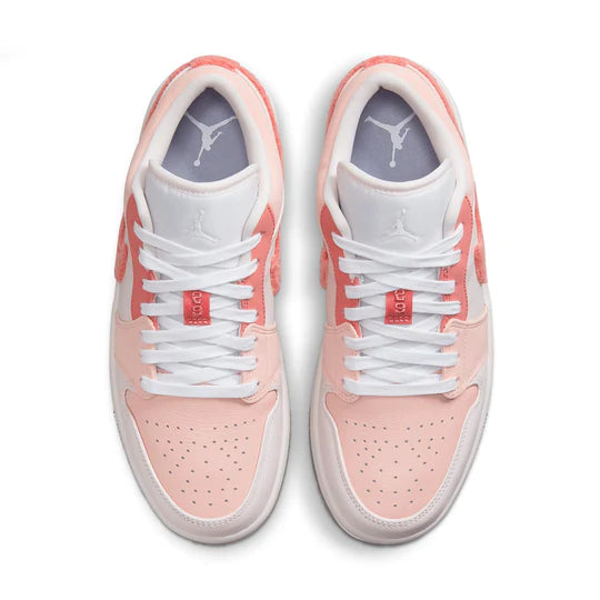 Nike Air Jordan 1 Low SE "Mighty Swooshers Pink"