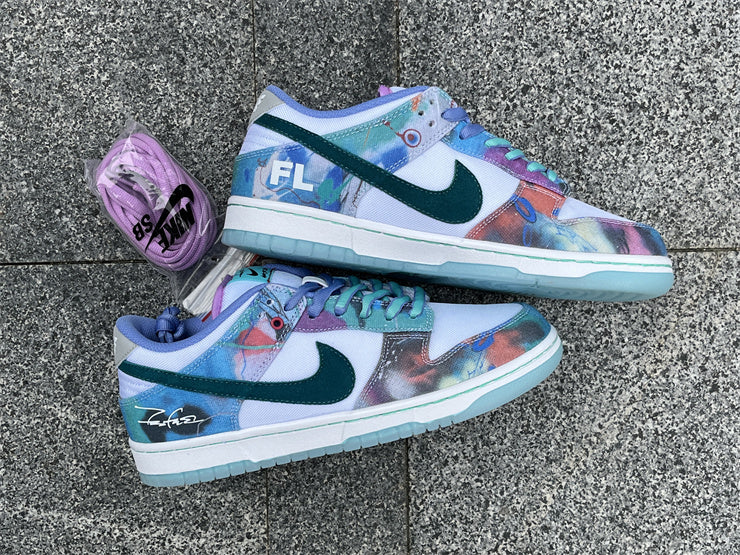 Nike x Futura Laboratories SB Dunk Low "Bleached Aqua"