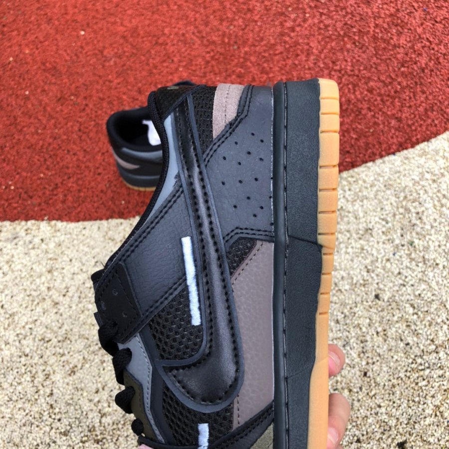 NIKE DUNK LOW SCRAP BLACK GUM