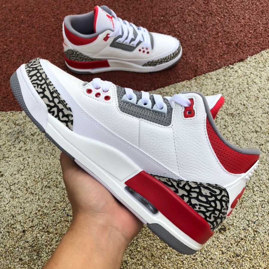 Jordan Air Jordan 3 Retro OG "Fire Red 2022"