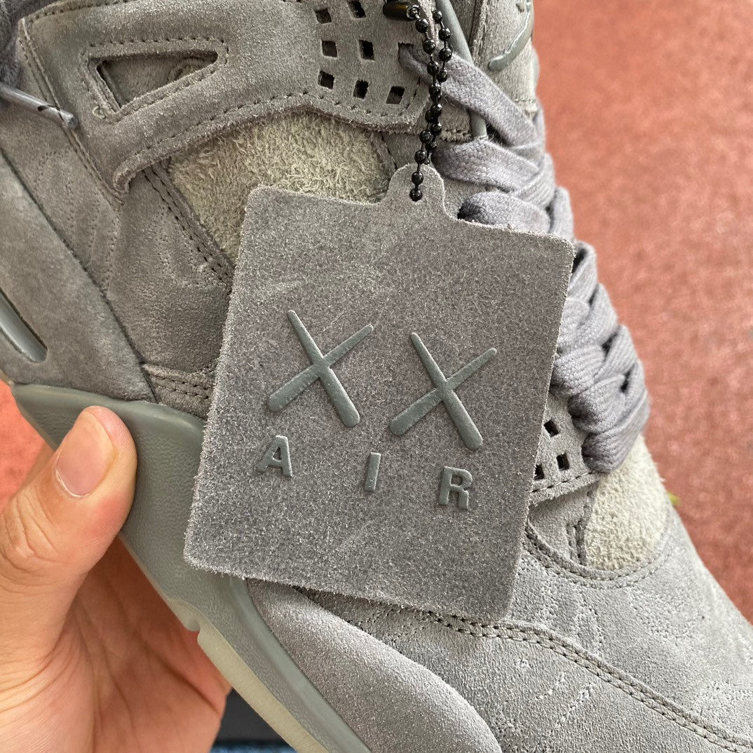 Jordan x Kaws Air Jordan 4 Retro