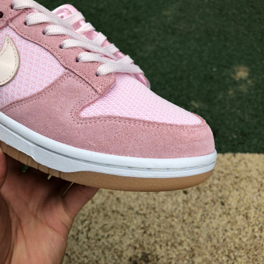 Nike Dunk Low SE "Teddy Bear"