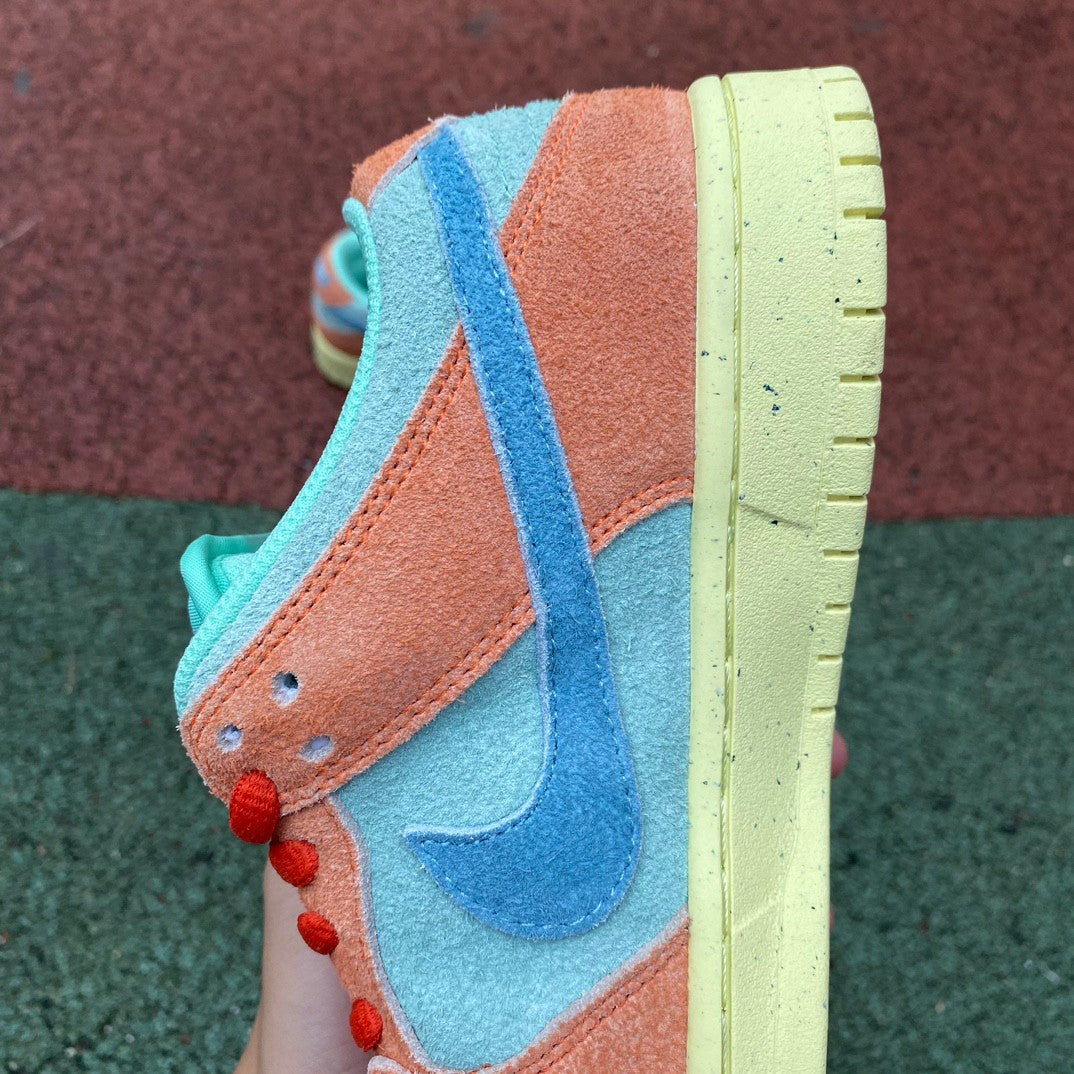 Nike SB Dunk Low Pro Prm "Noise Aqua"