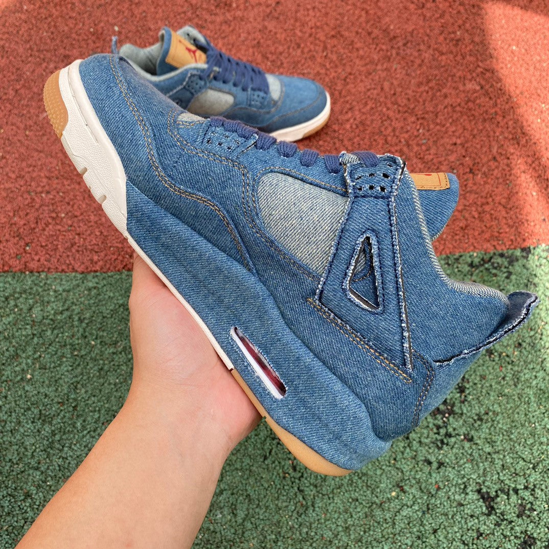 AIR JORDAN 4 RETRO DENIM X LEVI'S