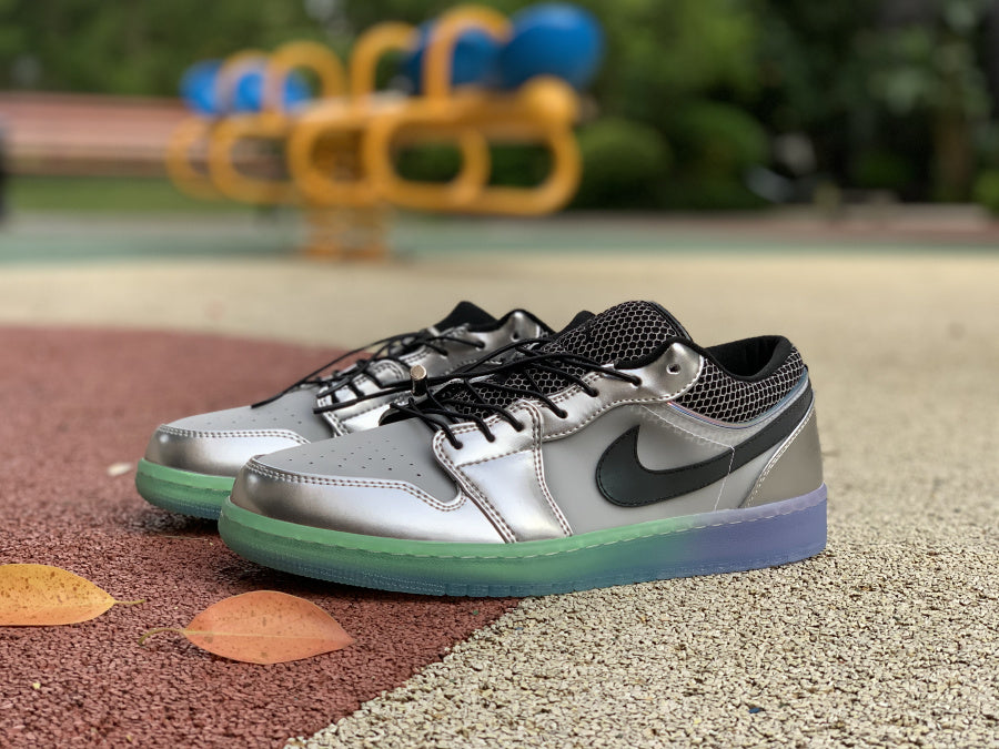 Nike Air Jordan 1 Low SE 'Metallic Silver Gradient'