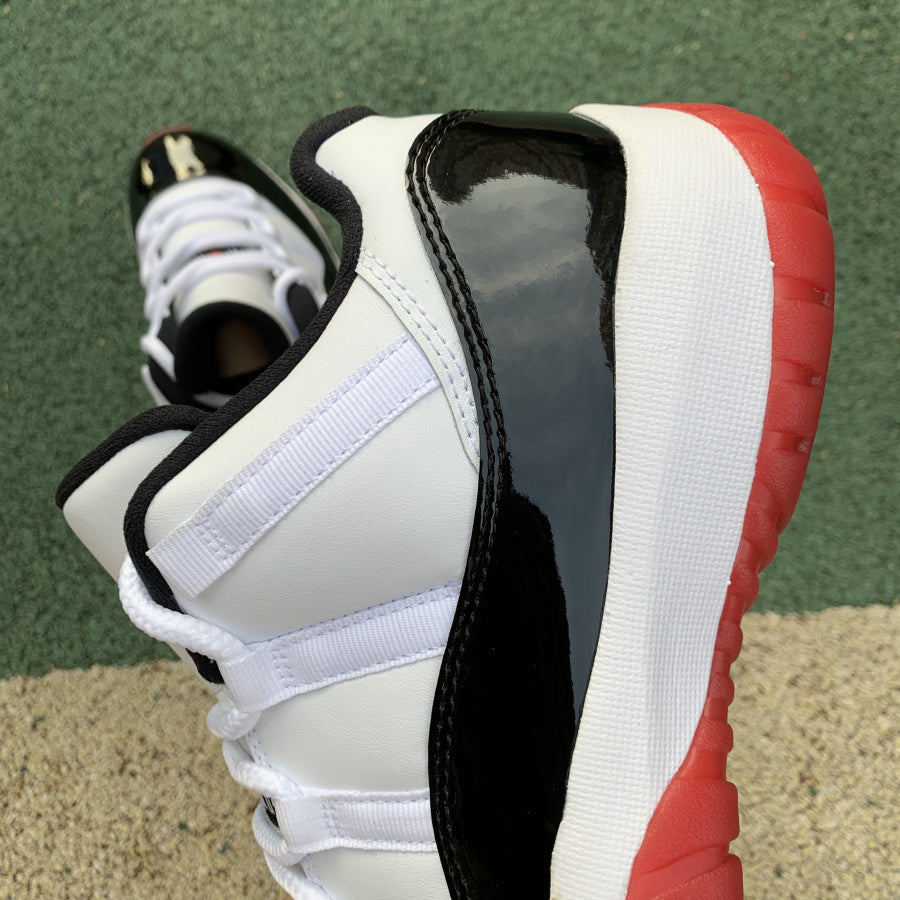 Jordan Air Jordan 11 Retro Low "Concord Bred"