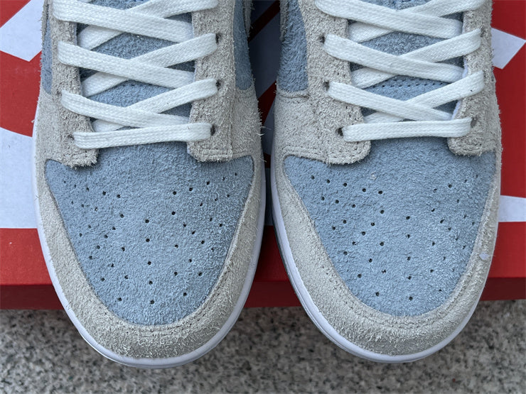 Nike Dunk Low "Suede"