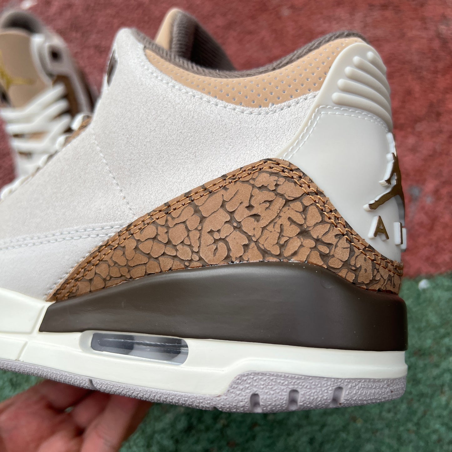 Jordan Air Jordan 3 "Light Orewood Brown"