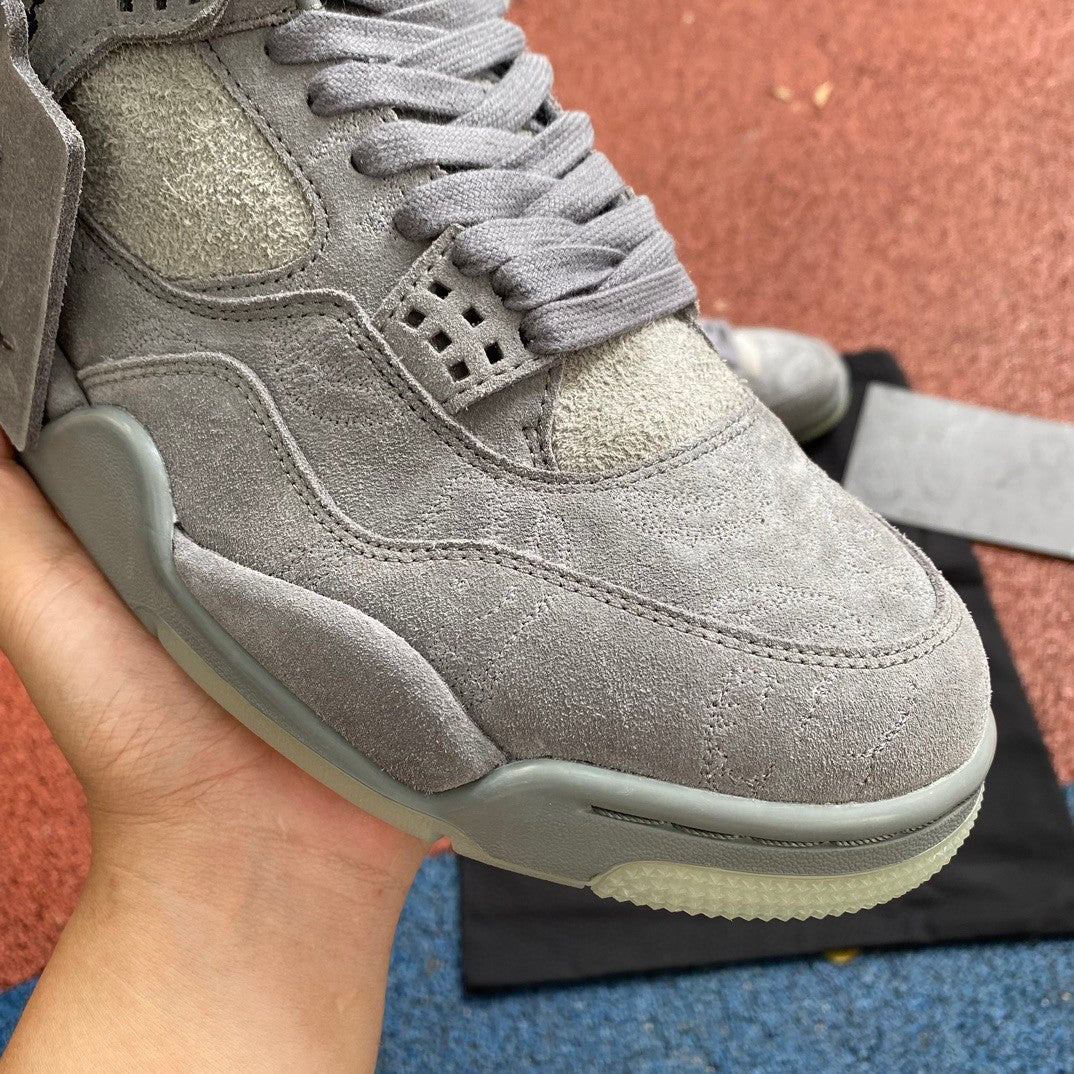 Jordan x Kaws Air Jordan 4 Retro