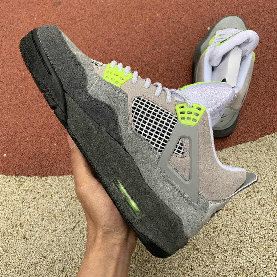 Jordan Air Jordan 4 Retro SE "Neon"