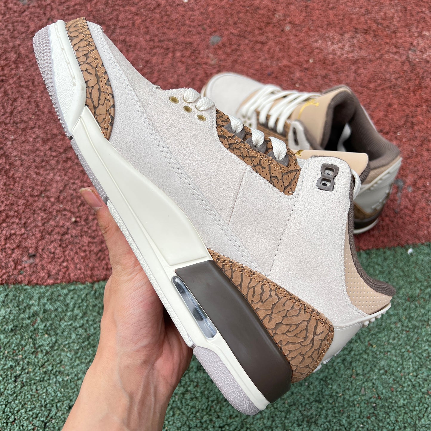 Jordan Air Jordan 3 "Light Orewood Brown"