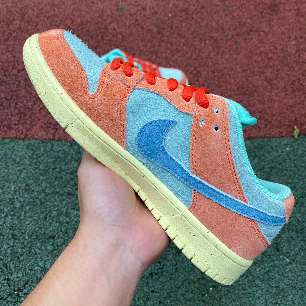 Nike SB Dunk Low Pro Prm "Noise Aqua"