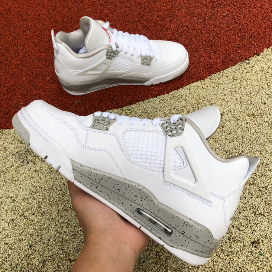 Air Jordan 4 Retro "White Oreo"