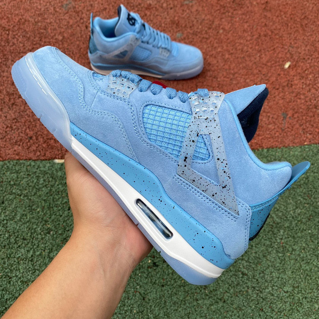 Air Jordan 4 Retro UNC