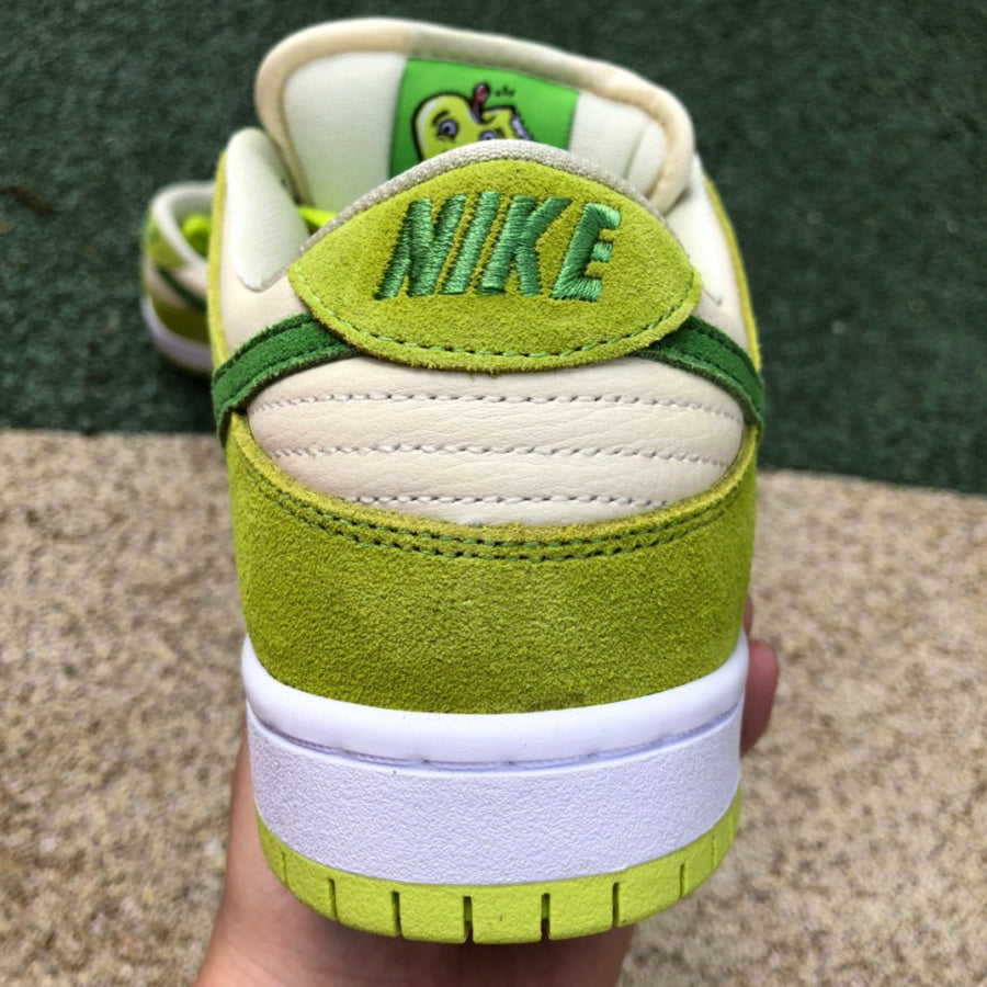 Nike SB Dunk Low Pro "Green Apple"