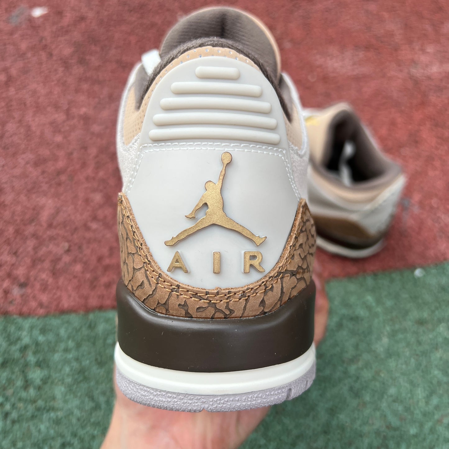 Jordan Air Jordan 3 "Light Orewood Brown"